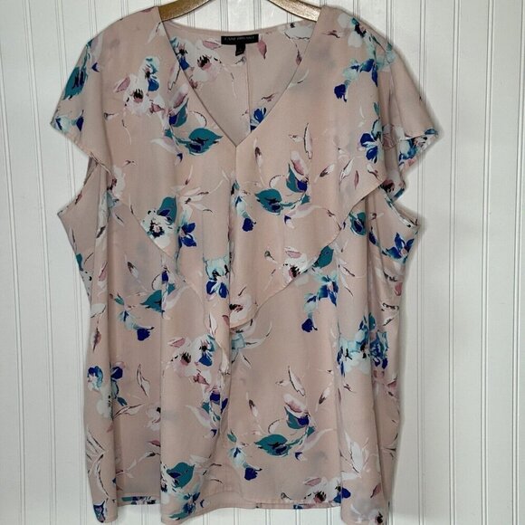 Lane Bryant Pink Floral Flutter Sleeve Cascading Ruffle Front Size 26 Top Shirt - Picture 2 of 12